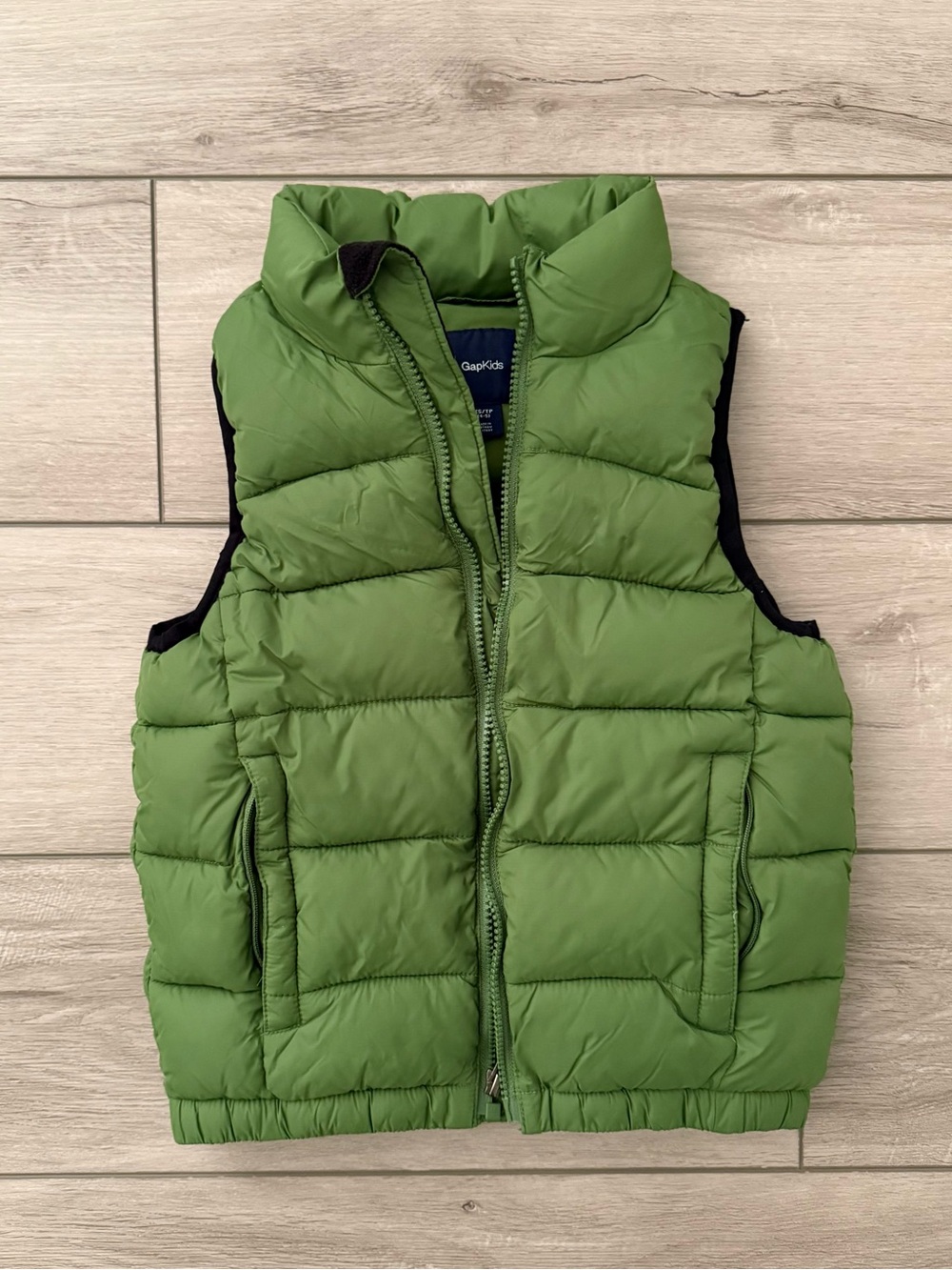 GAP Green Puffer Vest for Kids Size XS 4-5T